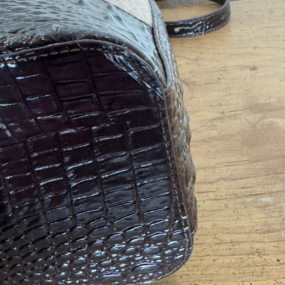 Brahmin Marlowe Bucket Bag. Unique Off White Wool and Dark Brown Crock. - Picture 6 of 15
